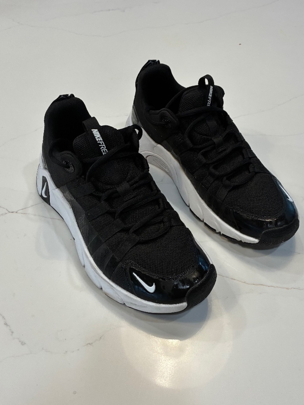 Nike Free Metcon 7 Women’s Training Shoes Black White Size 8
